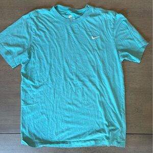 Nike Men's Blue T-Shirt